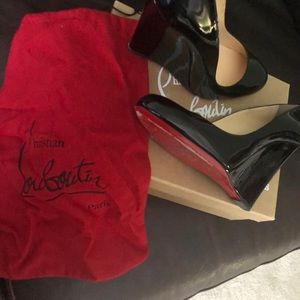 Christian Louboutin wedge. Size 40 (10B)